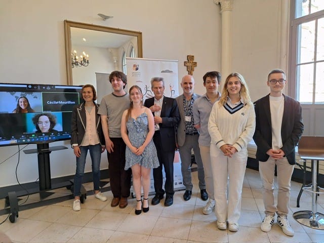 7 étudiants diplômés du DU Humanités UCL !
